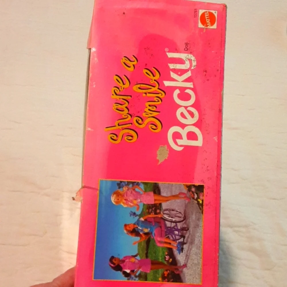 Disability-Inclusive Special Edition Doll from Barbie Line - Picture 4 of 9
